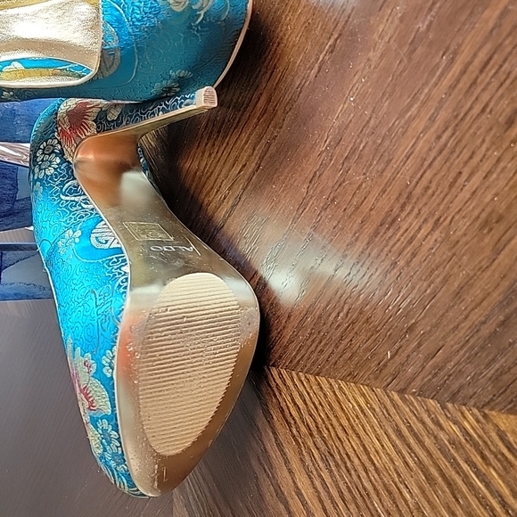 4 Day Sale: Aldo teal platform pumps sz 8.5 - Picture 2 of 2